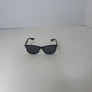 Ray-Ban RJ9052S 100/71 Youth Sunglasses Black READ 47-15-125